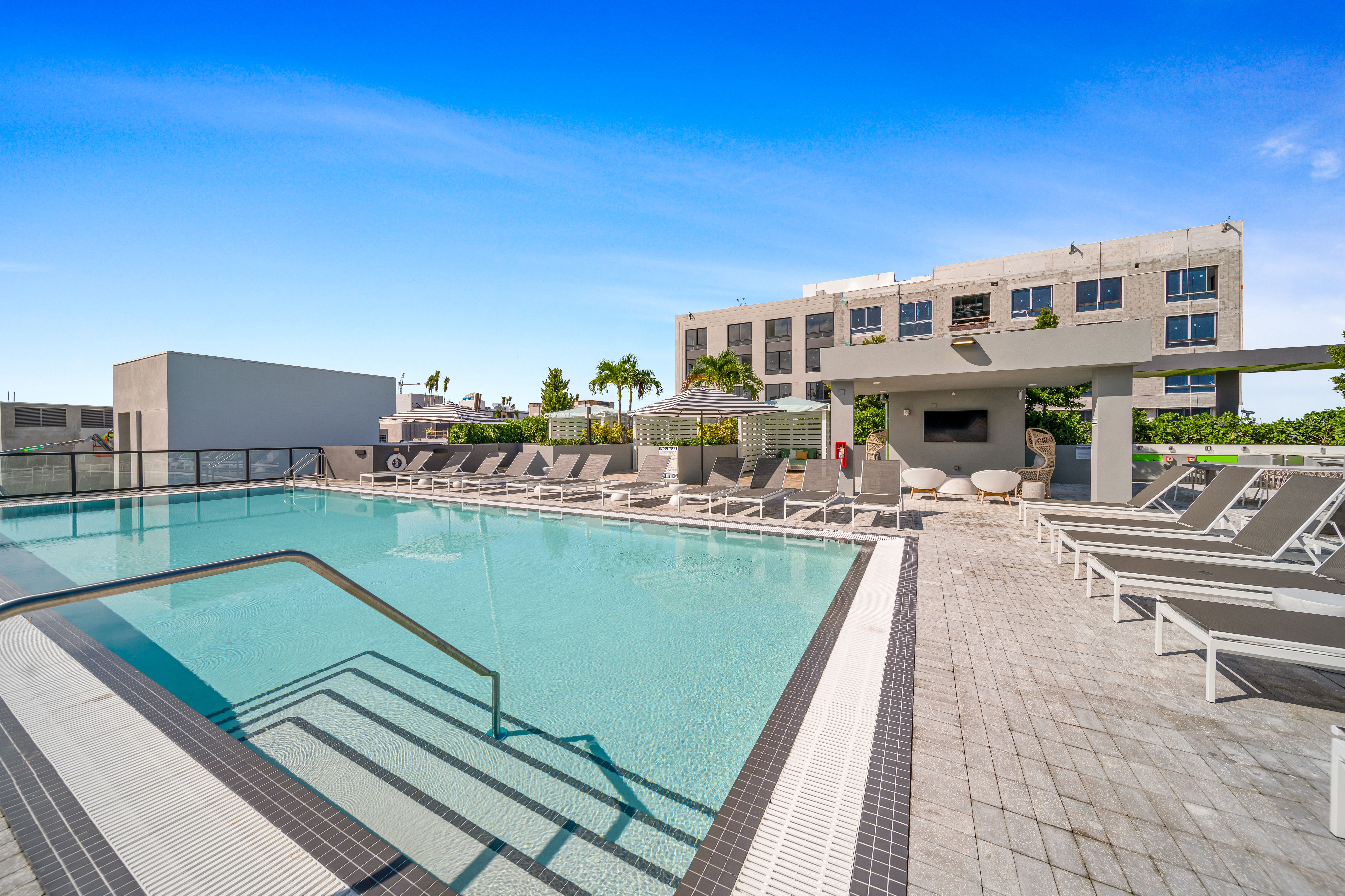 Artem luxury pool and spa